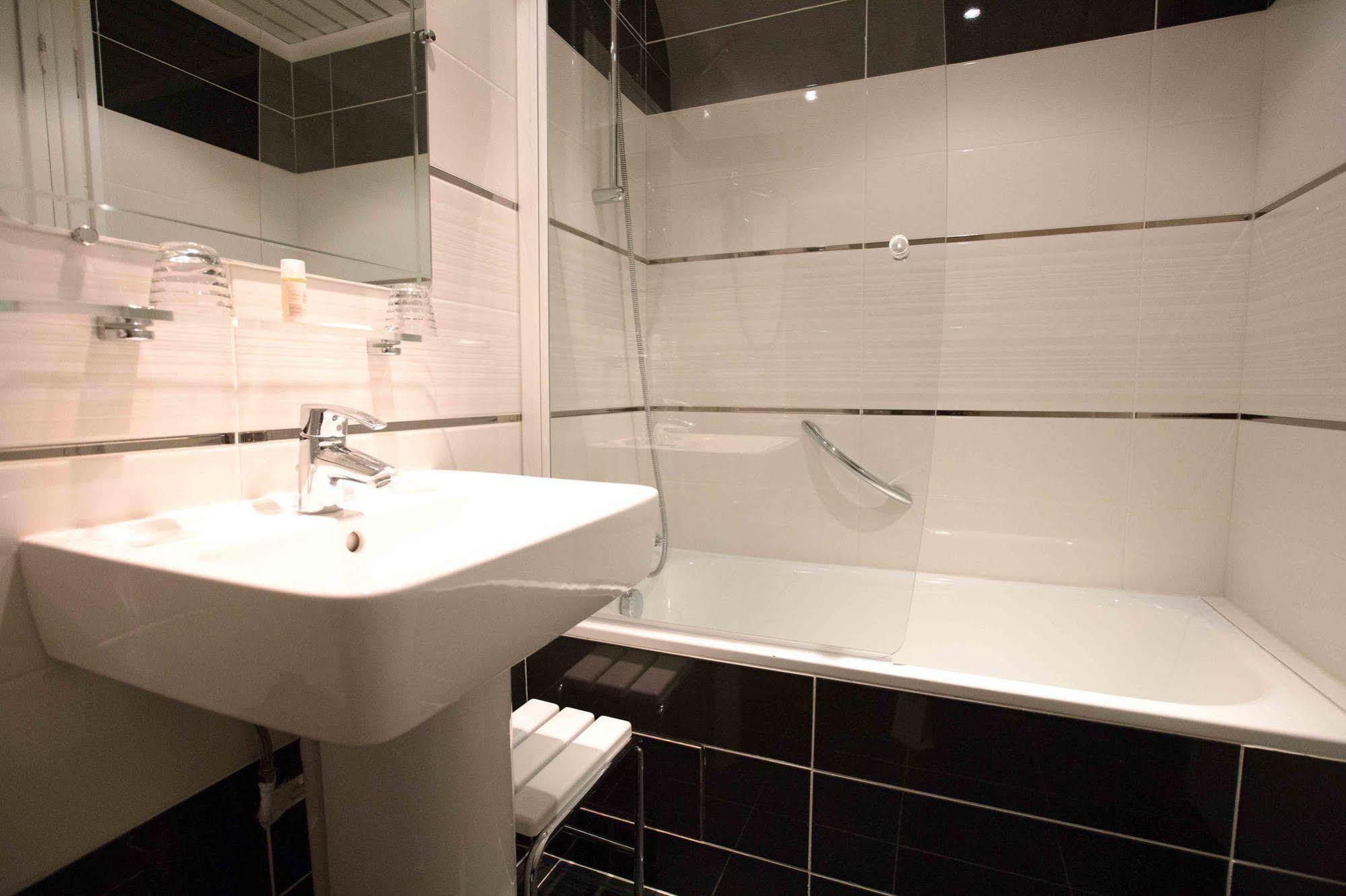 Korner Sorbonne Hotel 2*